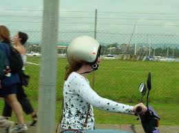 bike helmet adam's apple Helmet chin strap and Adam's apple