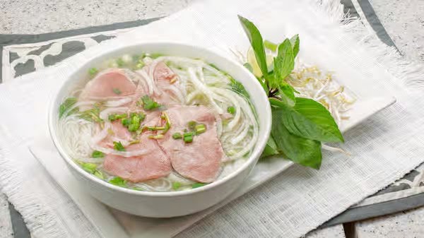 Banh Mi & Che Cali by null