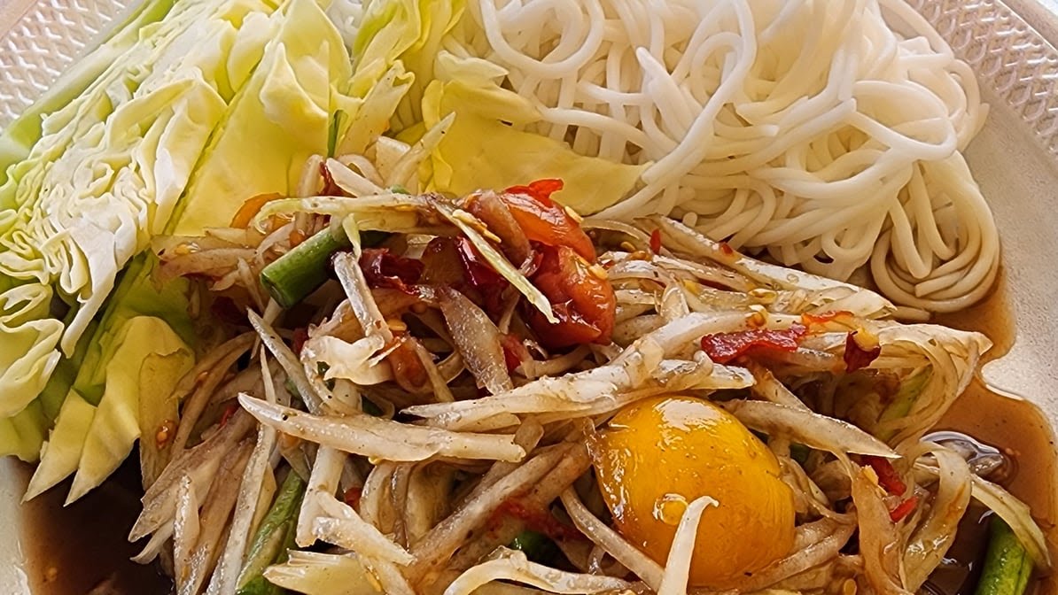 3lephant Noodle Shack by null