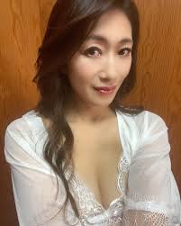 小早川令子|小早川怜子さんのインスタグラム写真 - (小早川怜子Instagram)「この形😆 普段着れない😆😆😆 だけど体のラインが出て好き💙 # 小早川怜子 #reikokobayakawa #カプセルエージェンシー」9月27日 9時15分 - reiko.kobayakawa