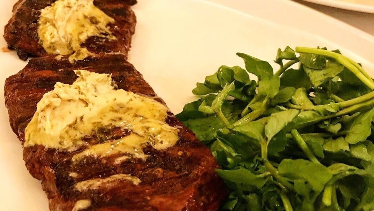 Le Bilboquet by null