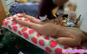 Helping this wife massage and find out she is friends hot mom jpg x Wife gets massage