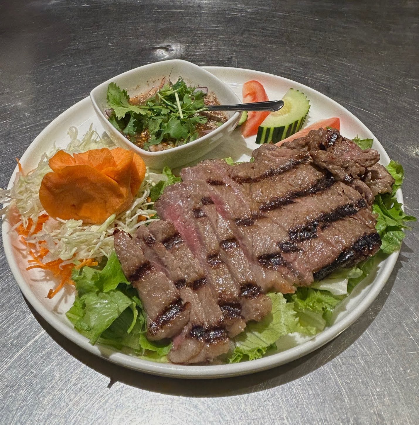 Bai Plu Thai & Sushi Bar by null