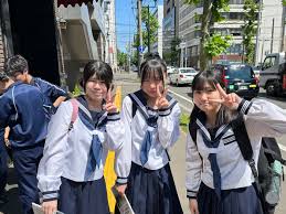 制服街撮り画像ブログ|9月撮影受け付けてます～ 街撮りやスタジオ撮影… お気軽にお声掛けください！🏄🏼‍♂️