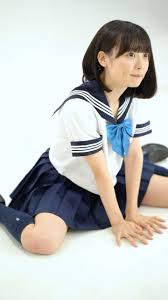 cream 制服　特大|現品限り】コスプレ用衣装の制服、セーラー服 サイズ特大白三本線の冬用セーラー服（クリーム色、裏地付、XXL、未使用品）(学生服)｜売買されたオークション情報、Yahoo!オークション(旧ヤフオク!)  の商品情報をアーカイブ公開 - オークファン（aucfan.com）