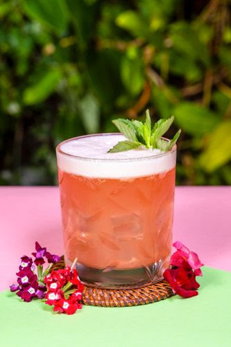 La Plaza Bar & Grill by null