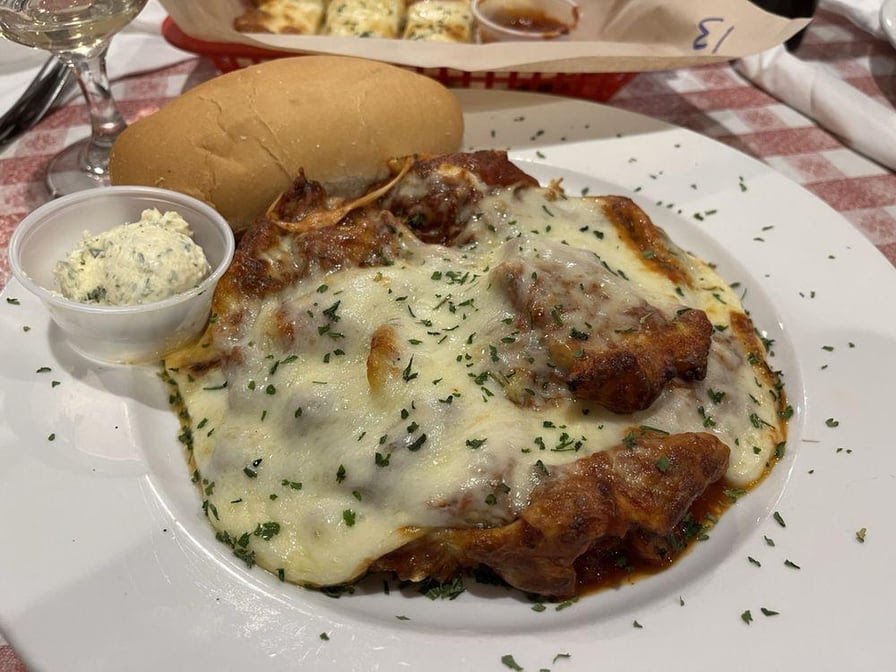 Minelli's Pizza by null