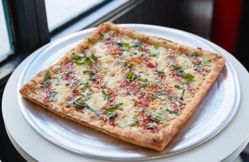Williamsburg Pizza by null