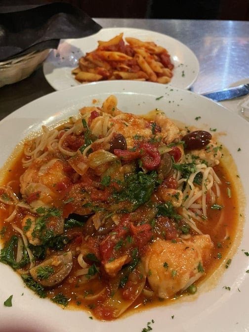 Elizabeth's Bar & Restaurant by null