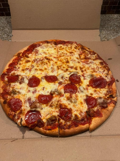 Vinny's Pizza by null