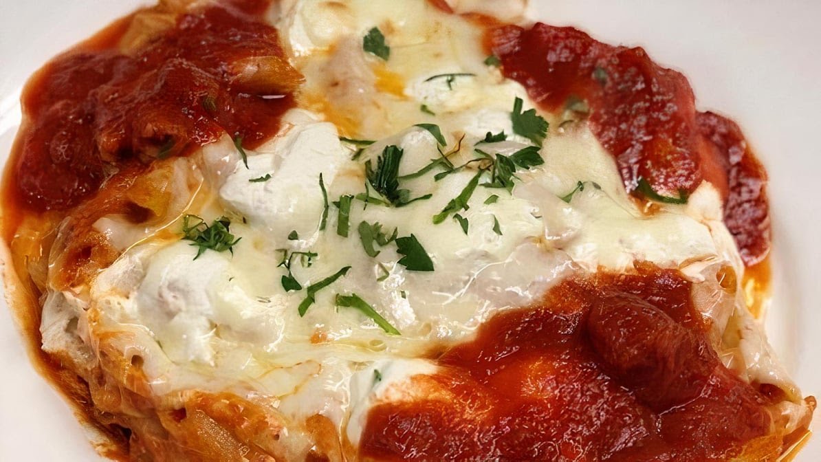 Full Moon Pizza by null