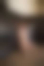 голая жена на кухне|Голая жена с грязными ногами сосет мороженное на кухне и показывает свои  дырки (46 фото)