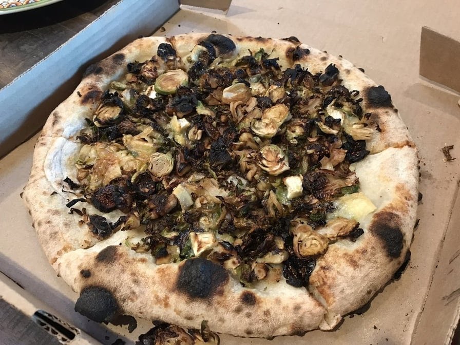 Falora Pizza by null