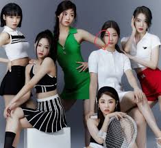 르세라핌 합성|팬 합성사진을 유료로?...르세라핌 김채원 열애설, 국제망신 되나