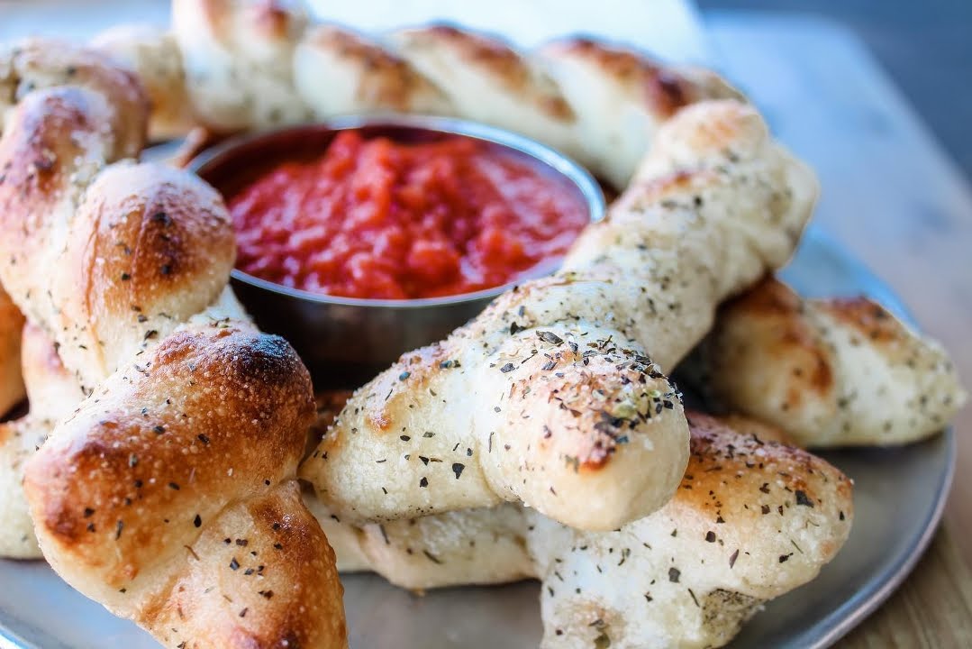 Sidewall Pizza Company by null