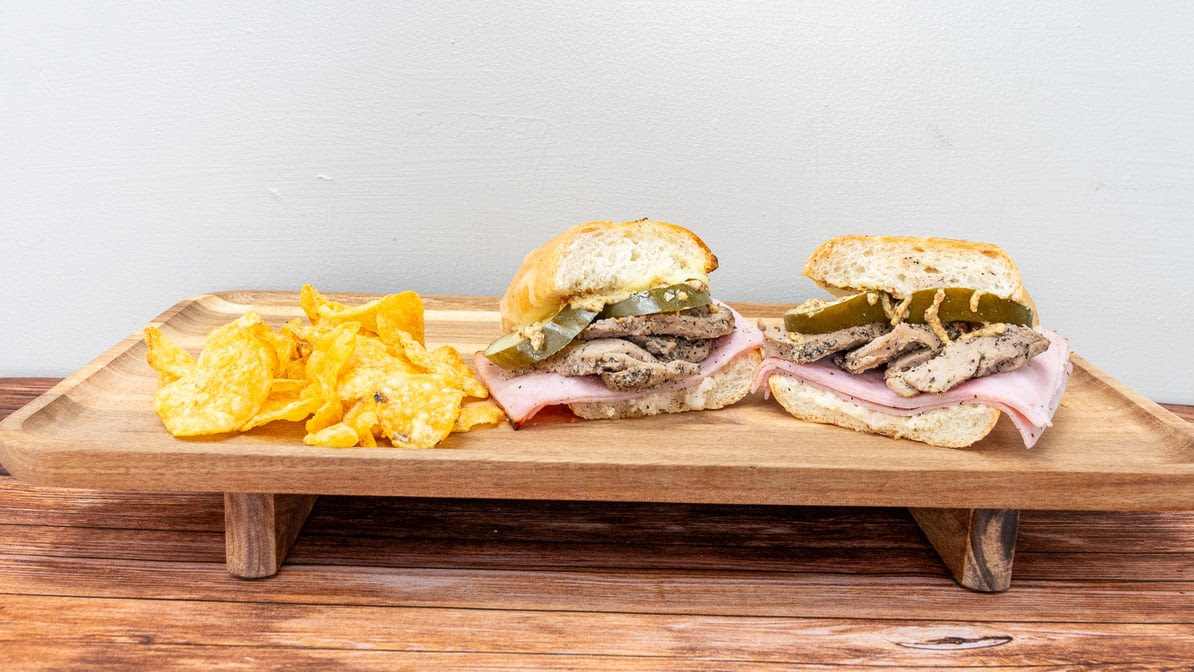 Rae's Sandwich Shoppe by null