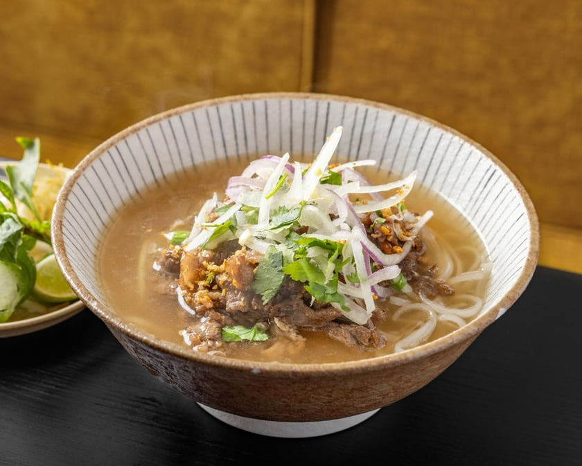 Ly Ly Vietnam Cookhouse by null