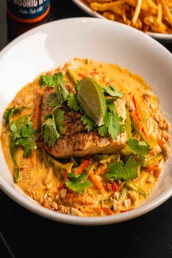 Renny's Grill & Bar by null