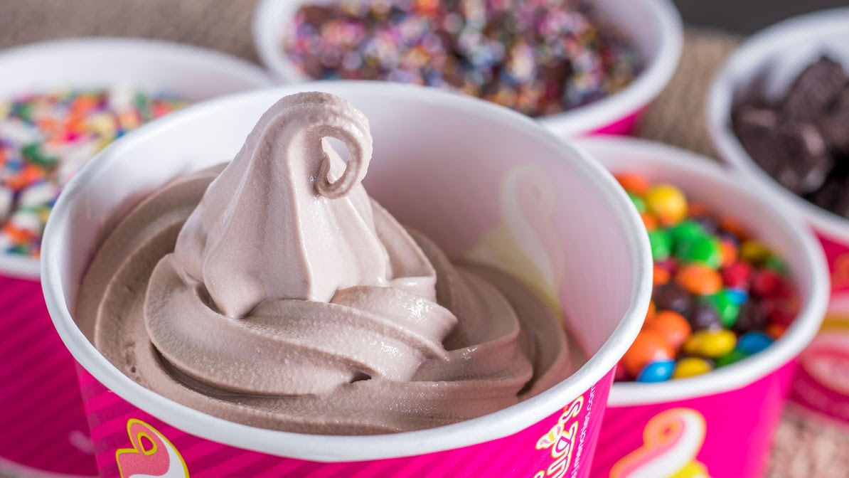 Menchie's Frozen Yogurt by null