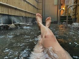 露天風呂　美女　入浴|Yahoo!オークション - 【未使用】温泉美女モデル 貝掛温泉 露天風呂 岩...