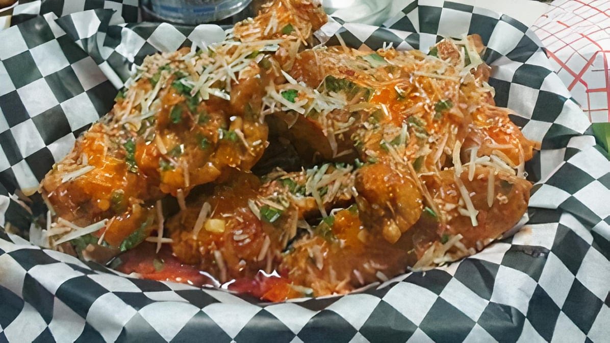 Kickin Wings by null