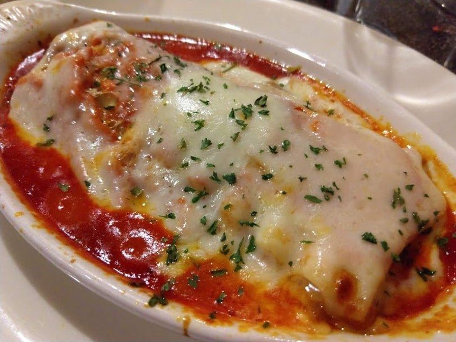 Vic's Italian Restaurant & Pizzeria by null