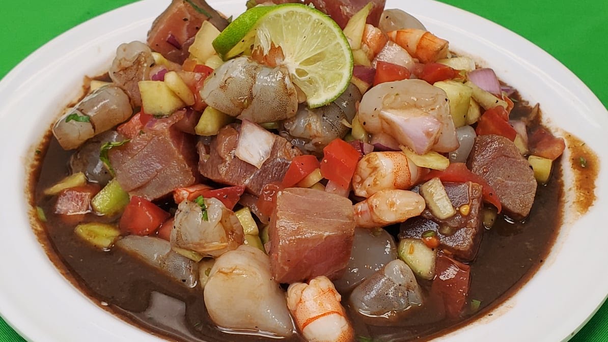 La Cruda Mariscos by null