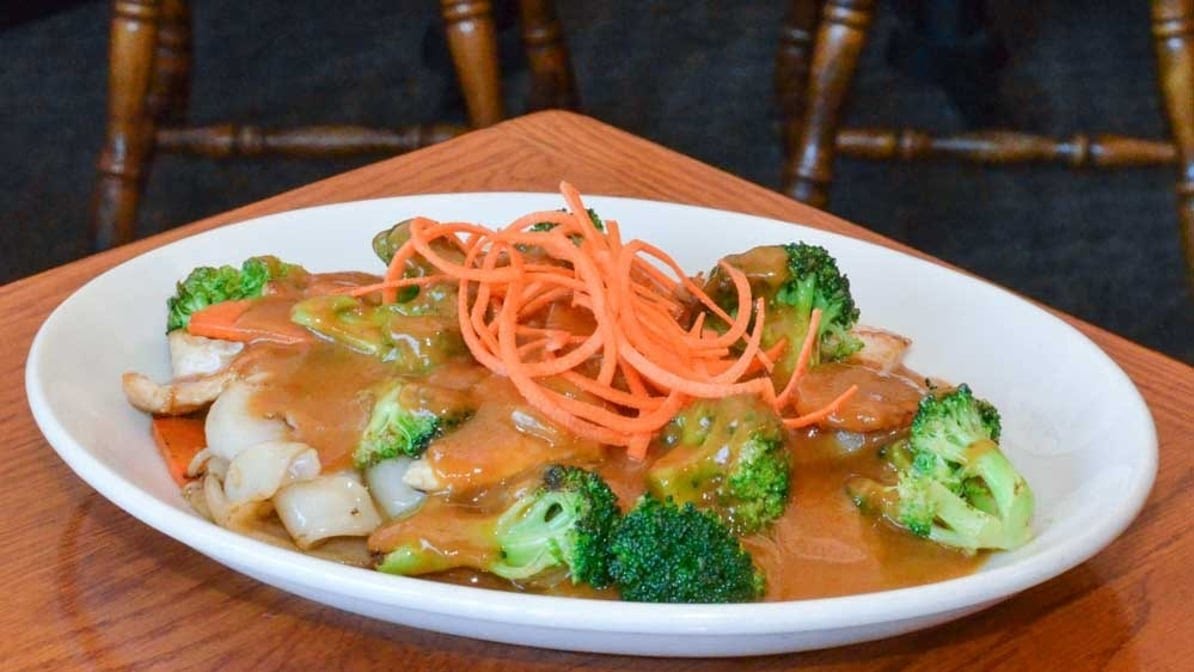 Jamjuree Thai Cuisine by null