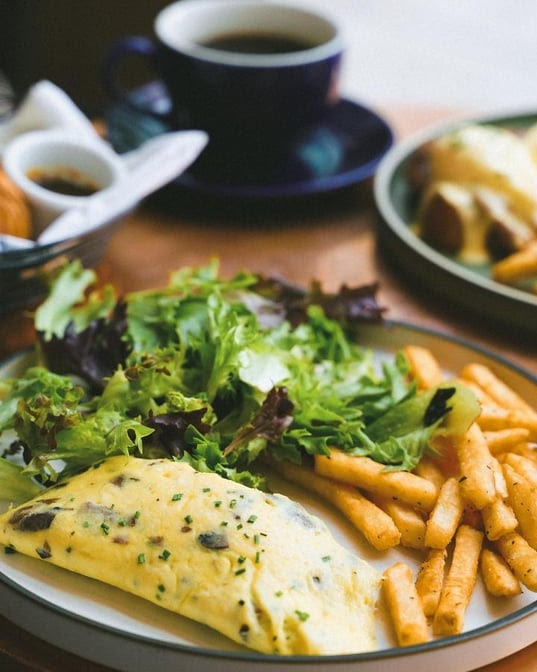 Petit Robert Bistro by null