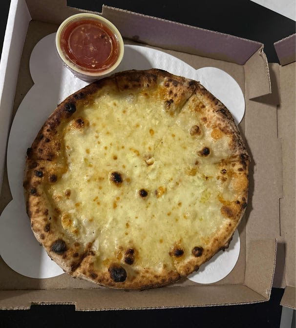 Harlow's Pizza by null