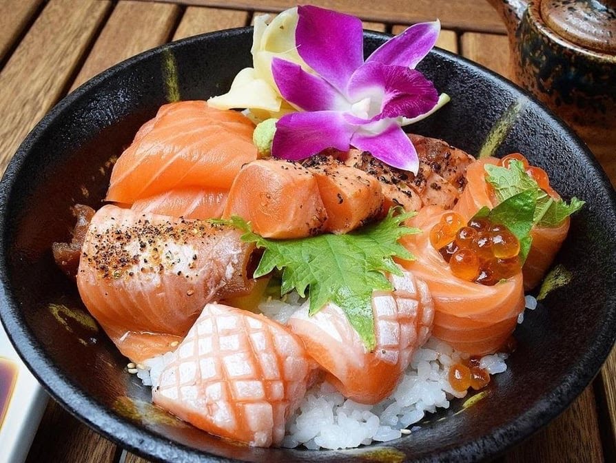 Tomo Sushi & Ramen by null
