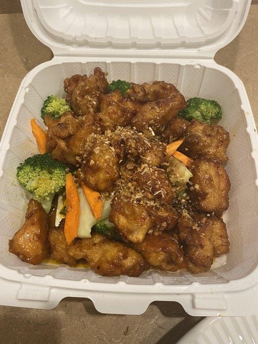 Cherry Street Thai by null