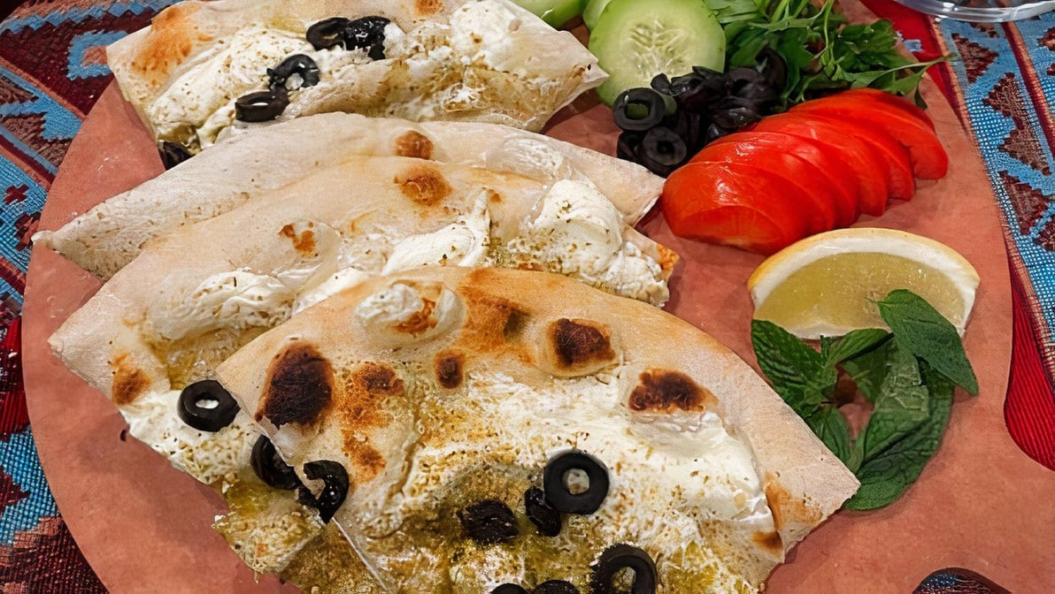 Ragheef Arabic Flatbread & more by null