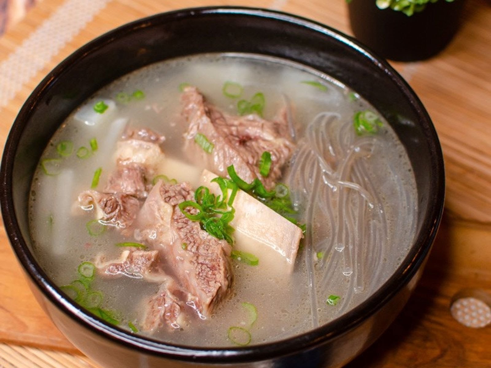 Han Mi Jeong by null