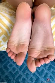 Riley star gets cum on feet after fuking in ghetto jpg x Riley star feet