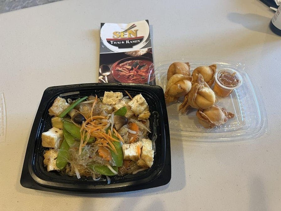 Sen Thai & Ramen by null