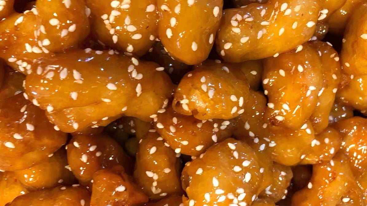 China Dragon by null