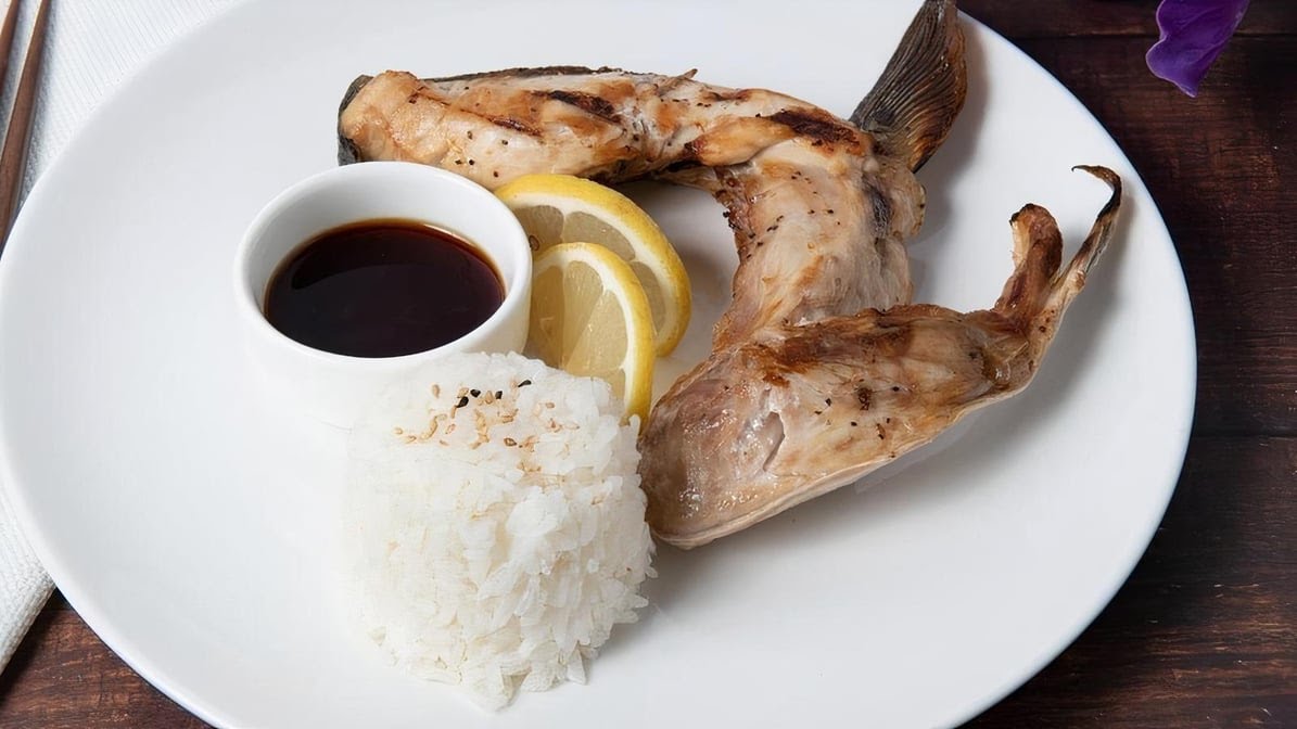 Red Bar Sushi and Best Thai Kitchen by null