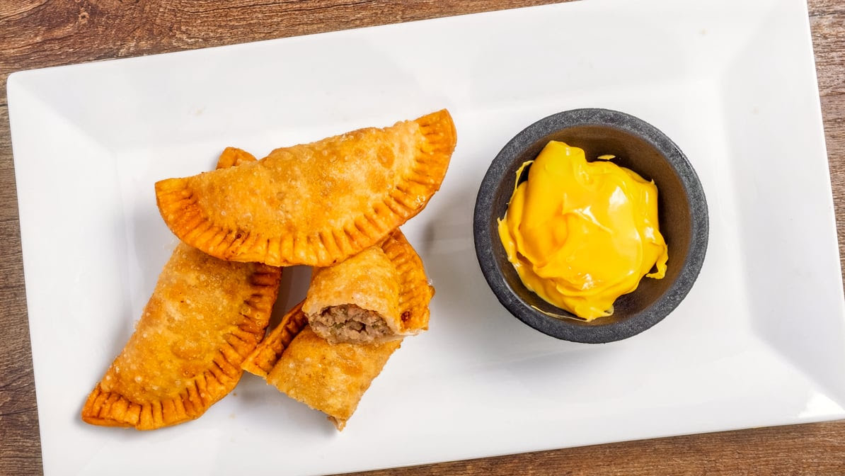 Momma's Tacos by null