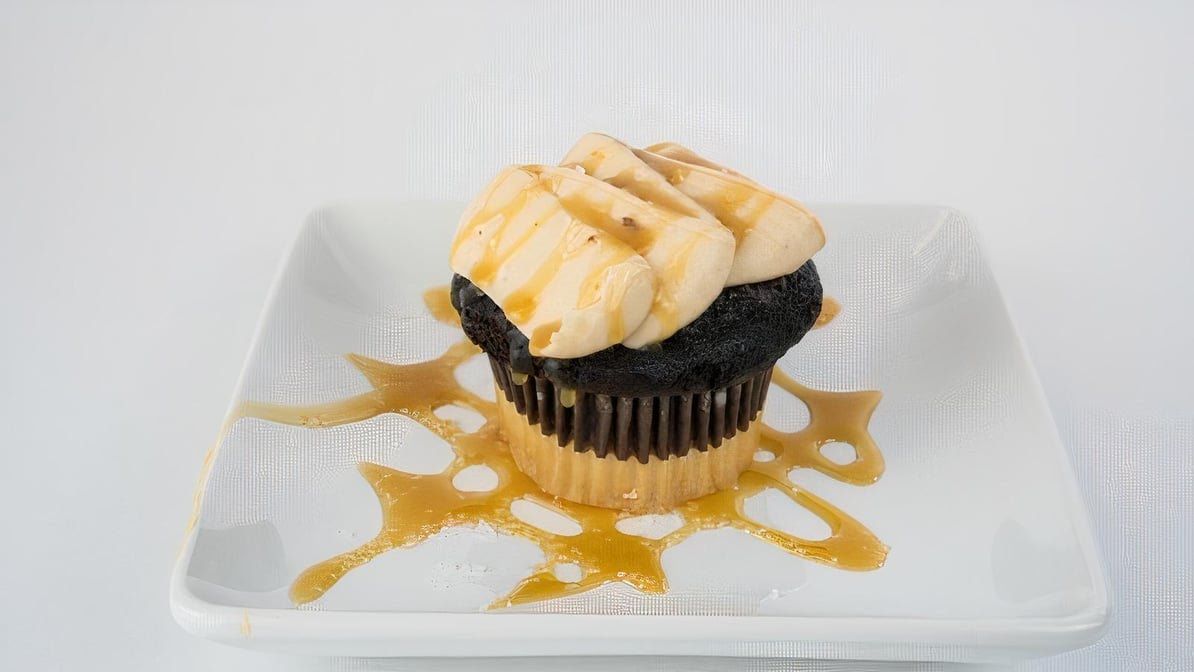 FAT Cupcake by null