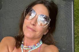 lisa snowdon braless|10 Lisa snowdon ideas | lisa, tv presenters, tall women