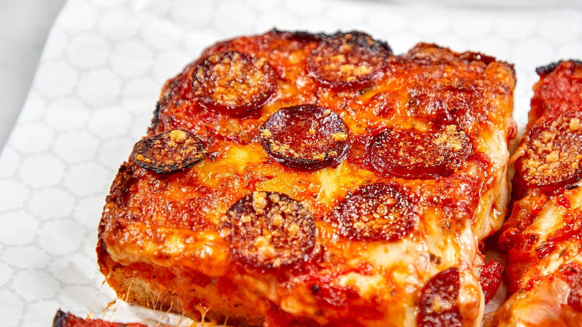 Nonna's Pizza & Sandwiches by null