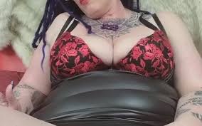 Busty blonde british kirstyn halborg drills her pussy jpg x English bbw