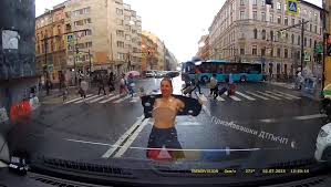 девочка 6-14 лет голая|Девочка Гуляет По Пляжу — стоковые фотографии и другие картинки 14-15 лет -  14-15 лет, В полный рост, В пути - iStock