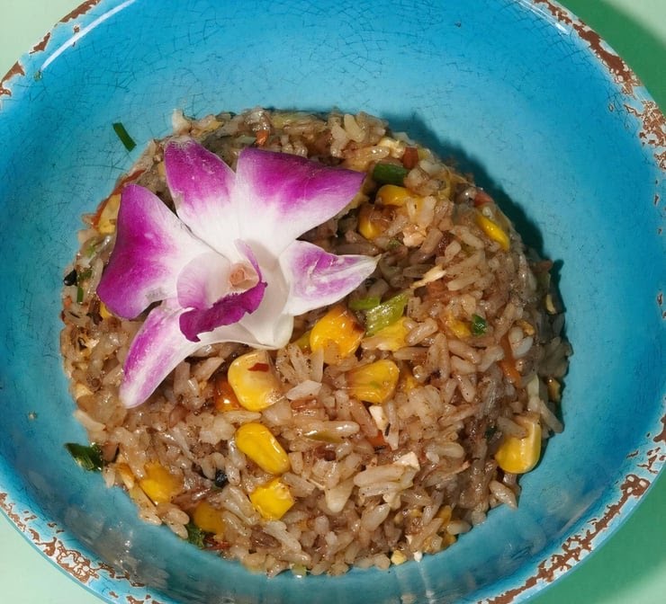 Locale Island Eats by null