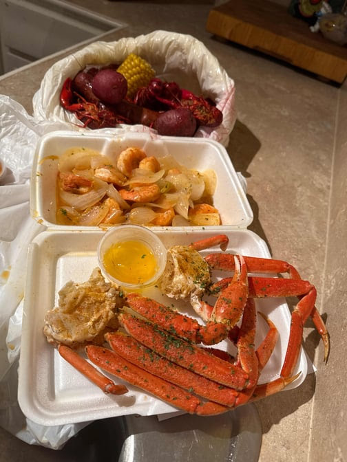 Crawfish & Geaux by null