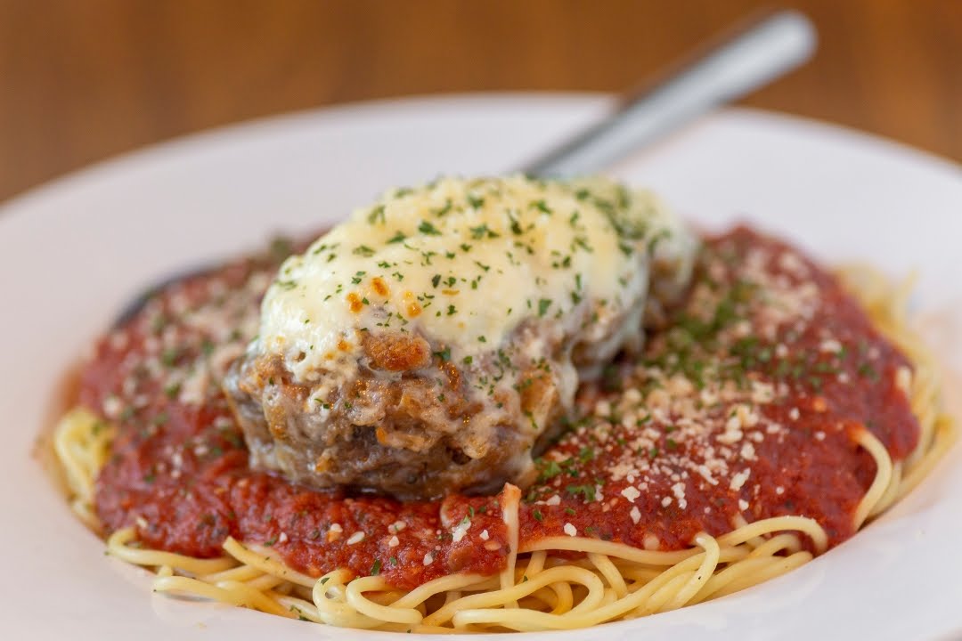 Chuck's Restaurant by null