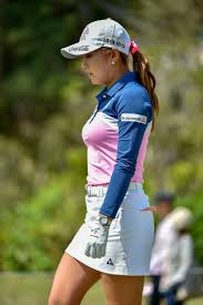 イボミ　おっぱい|Amazon.co.jp: イボミ雑誌切り抜き 女子プロゴルファー 賞金女王 タレント アイドル 透けブラ 巨乳 豊乳 韓国 ③