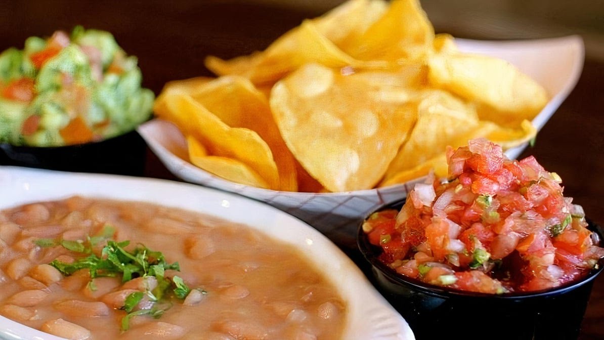 Frijoles & Frescas Grilled Tacos by null