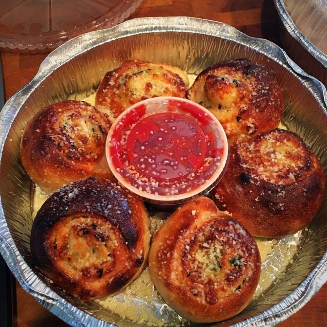 Tavola Pizza by null